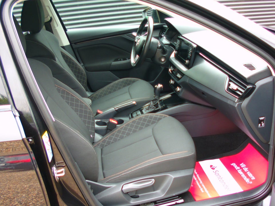 Skoda Scala 1,6 TDi 115 Ambition DSG 5d