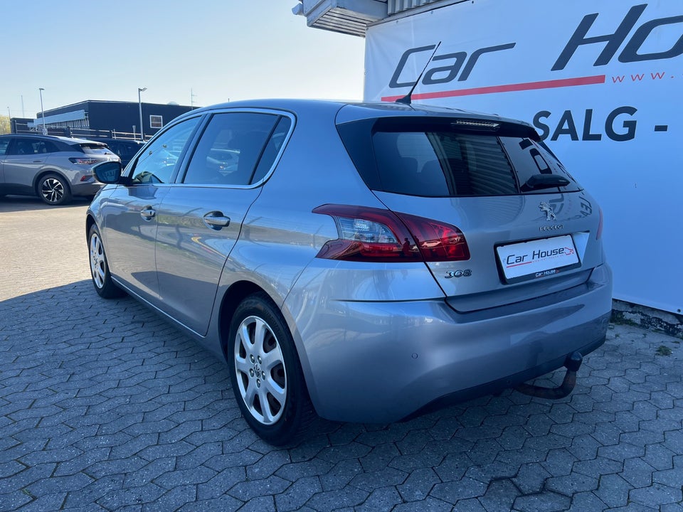 Peugeot 308 1,2 e-THP 130 Active 5d