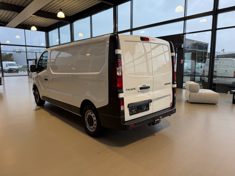 Renault Trafic 2,0 dCi 130 L2H1 Tekno