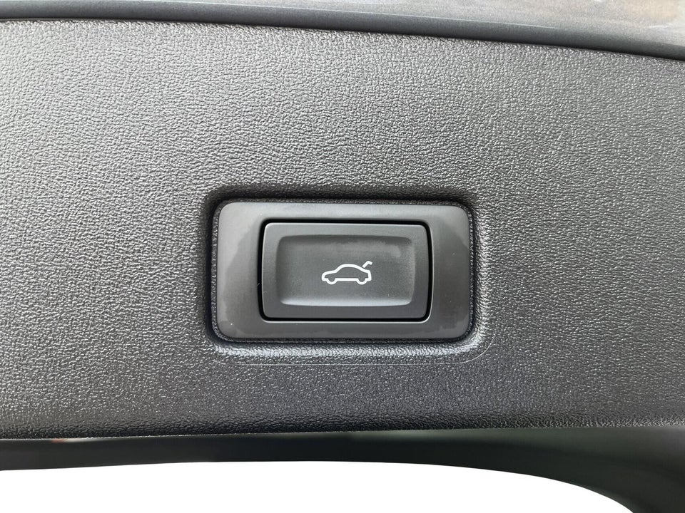 Audi Q4 e-tron 45 Progress quattro 5d