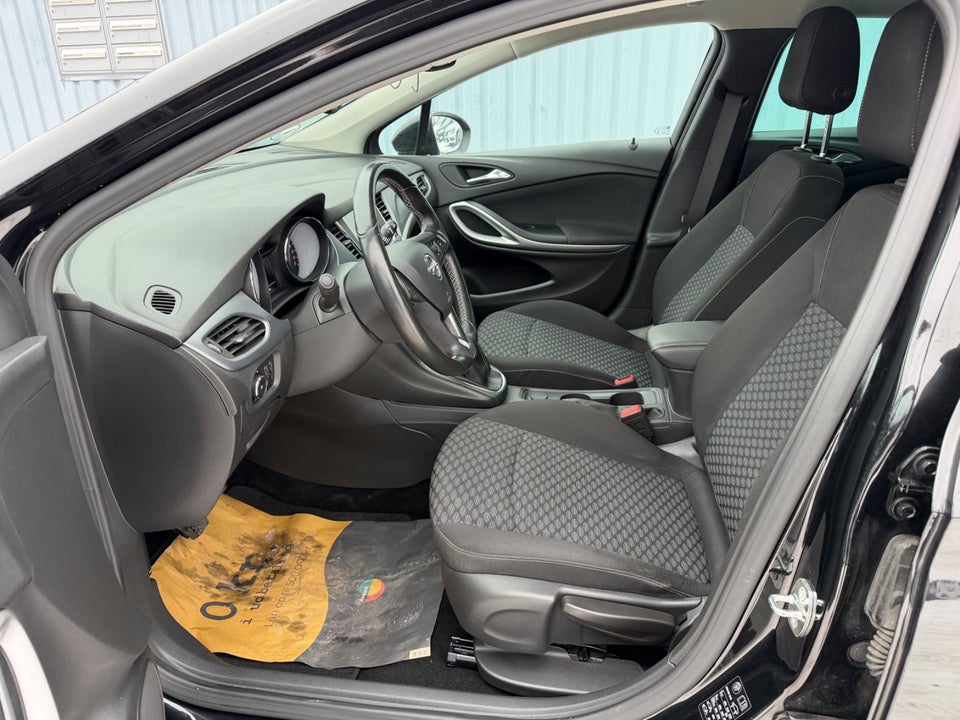 Opel Astra 1,0 T 105 Enjoy 5d