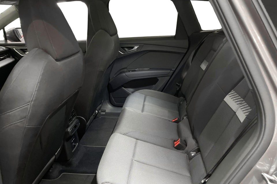 Audi Q4 e-tron 40 Attitude S-line 5d