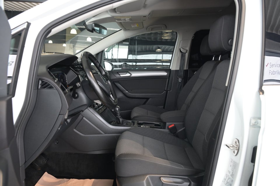VW Touran 2,0 TDi 150 Highline DSG Van 5d