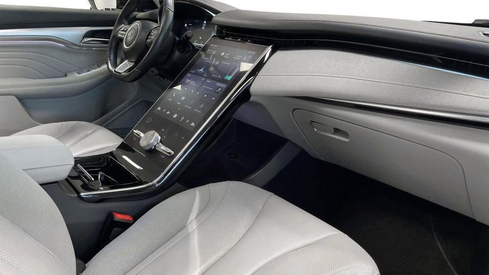 MG Marvel R Performance 5d