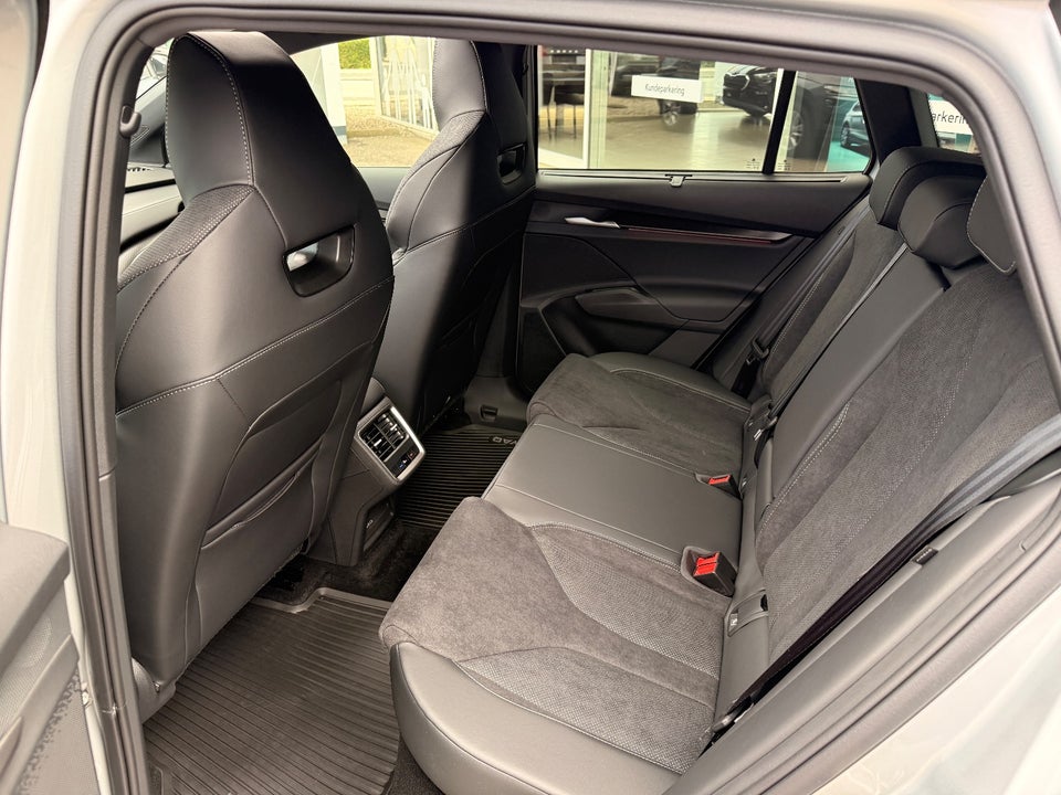 Skoda Enyaq 85 iV Sportline Advanced 5d