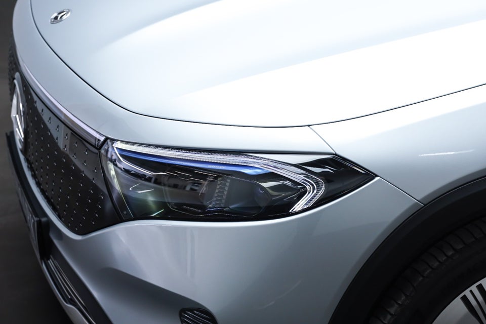 Mercedes EQB250+ Progressive 5d