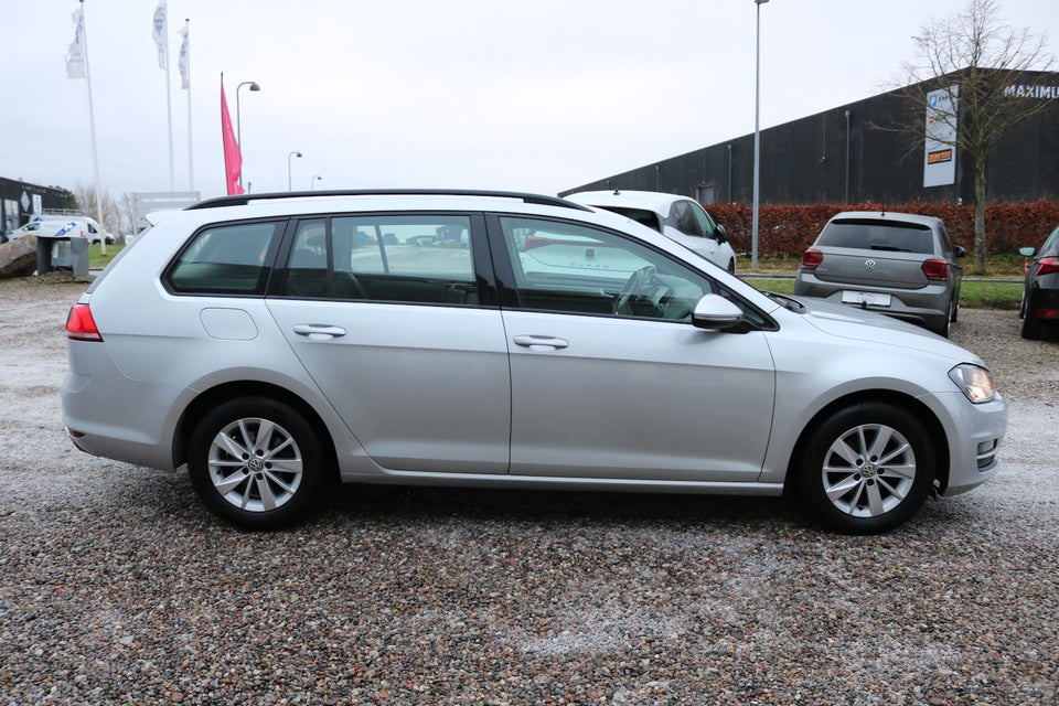 VW Golf VII 1,4 TSi 122 Comfortline Variant BMT 5d