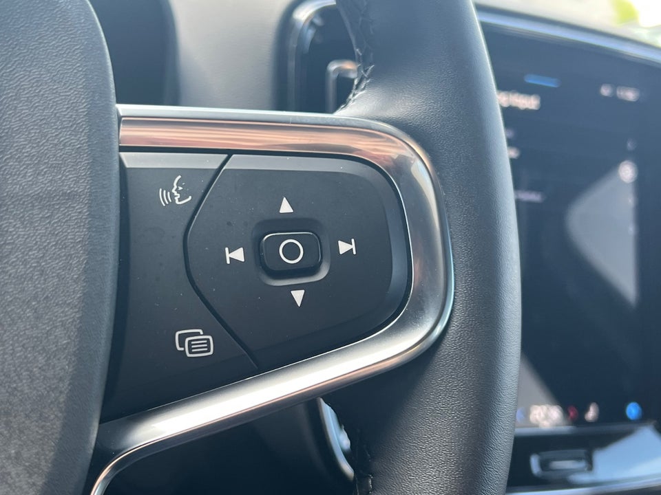 Volvo XC40 ReCharge Extended Range Core 5d