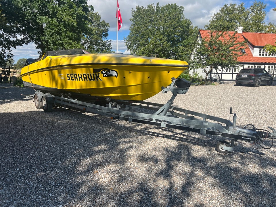 MAN 8136