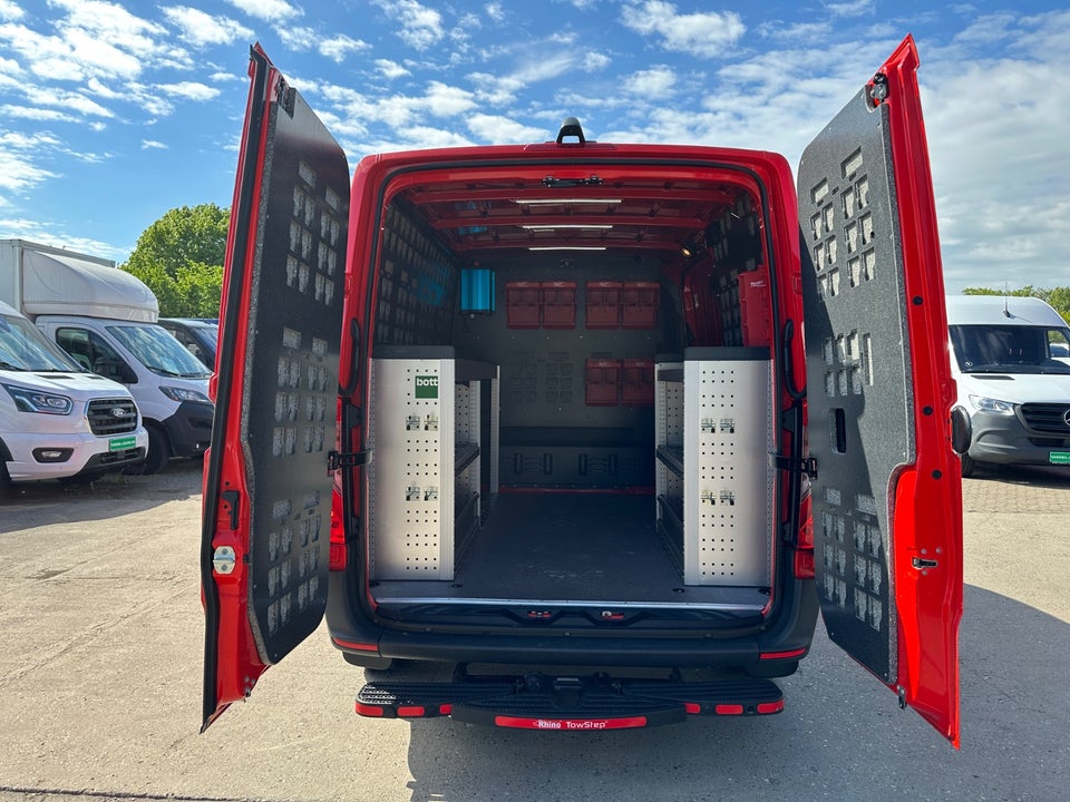 Mercedes Sprinter 215 2,0 CDi A1 Kassevogn aut. FWD