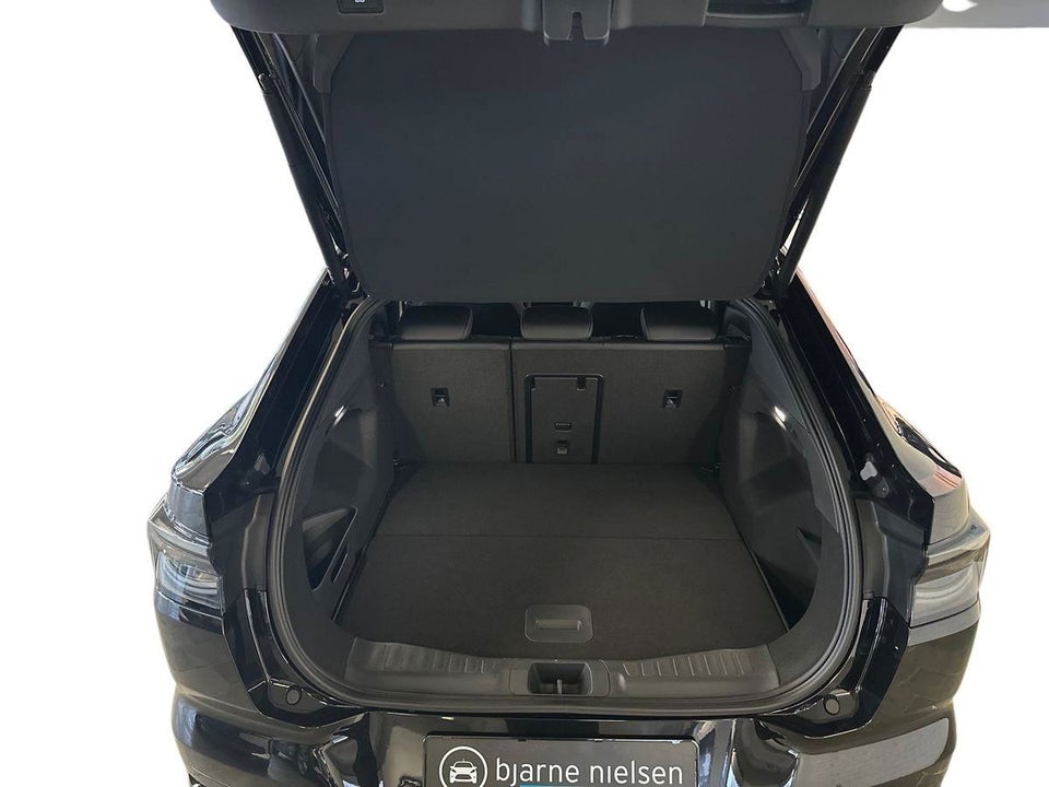 Ford Capri 82 Select Extended Range 5d