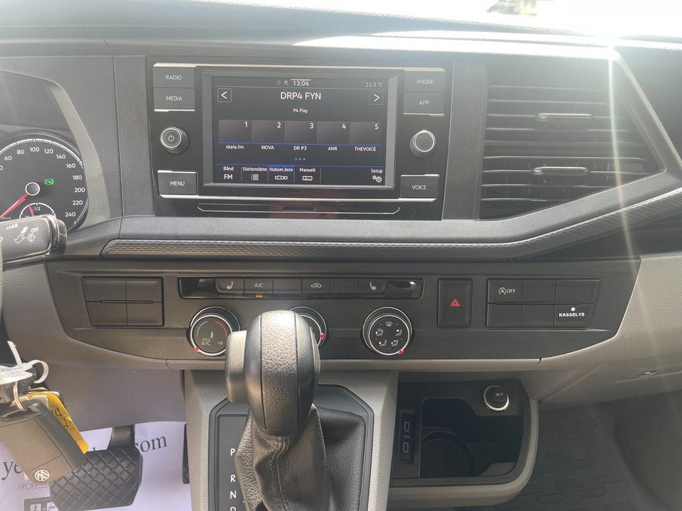 VW Transporter 2,0 TDi 150 Db.Kab m/lad DSG