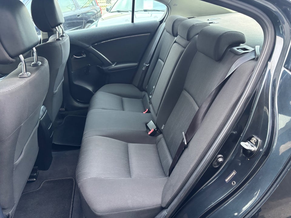 Toyota Avensis 1,6 VVT-i T1 4d