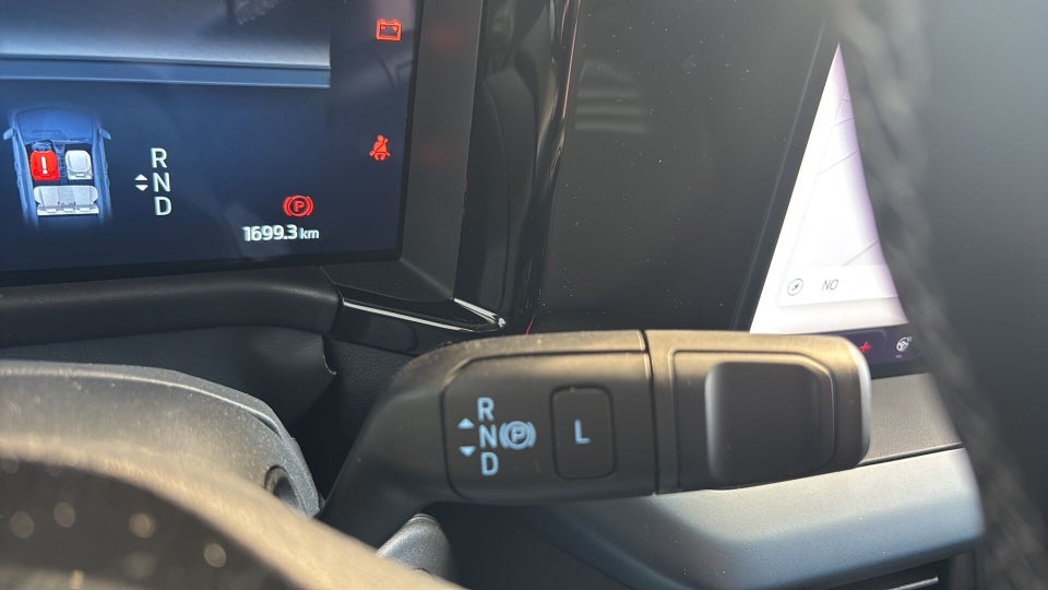 Ford E-Tourneo Courier 46 Active