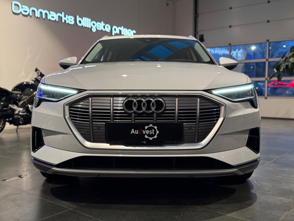 Audi e-tron 55 quattro 5d