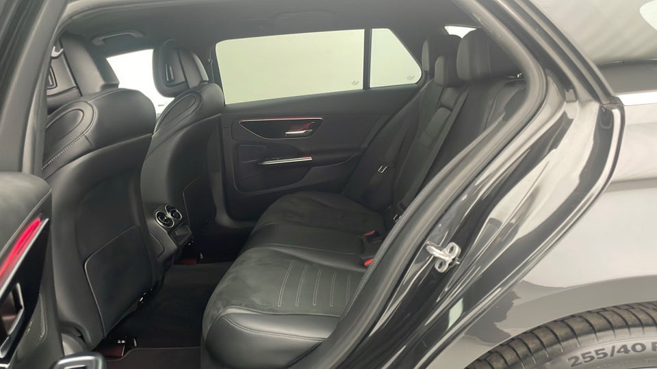 Mercedes C300 e 2,0 AMG Line stc. aut. 5d