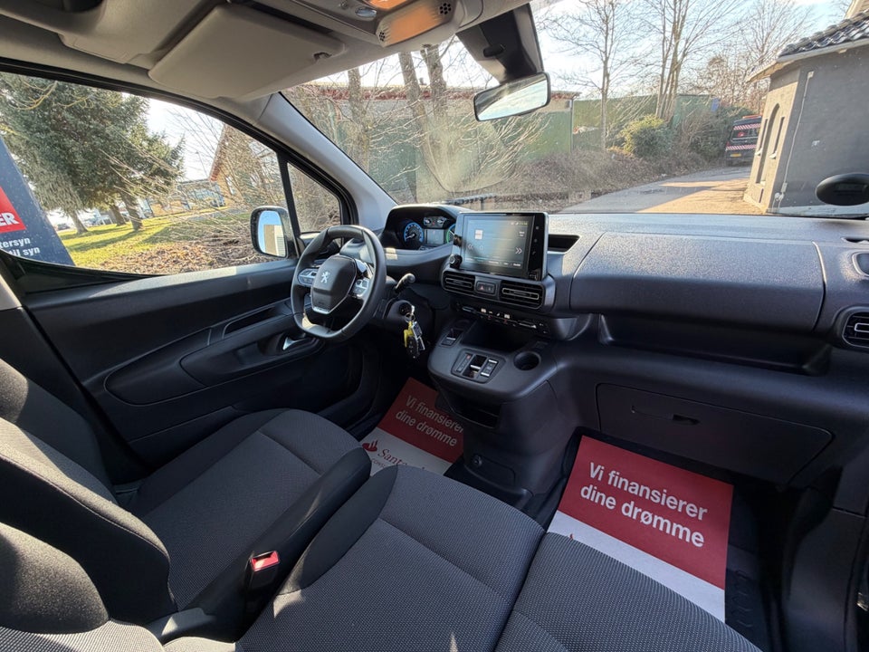 Peugeot e-Partner 50 L2V2 Plus Van