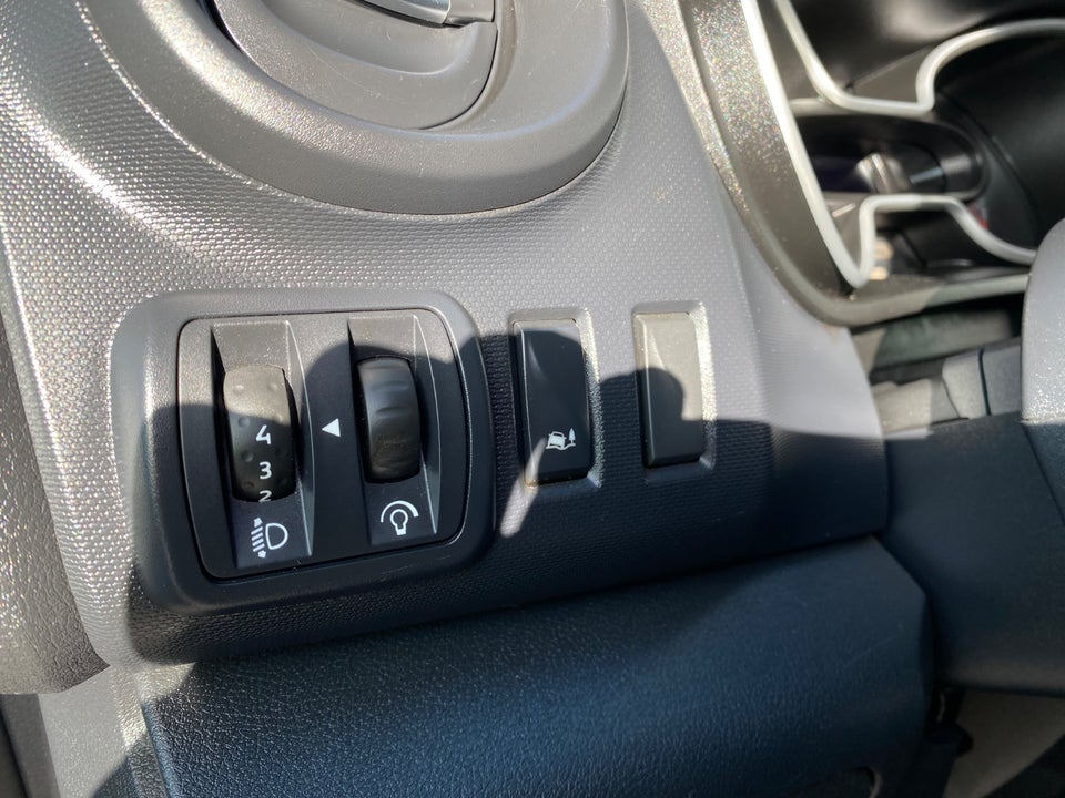 Renault Trafic T29 2,0 dCi 145 L1H1