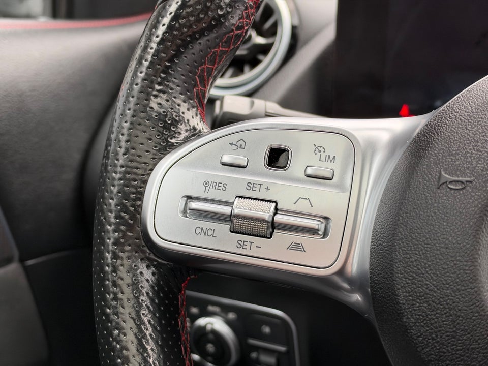Mercedes EQA250 AMG Line 5d