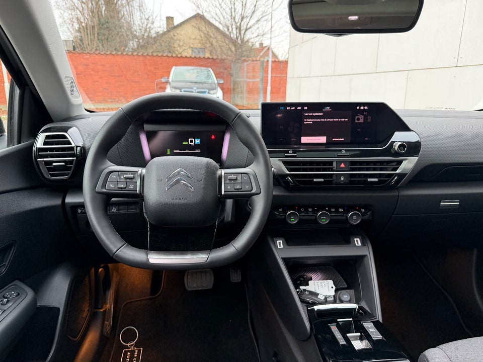 Citroën ë-C4 X 50 Shine 4d