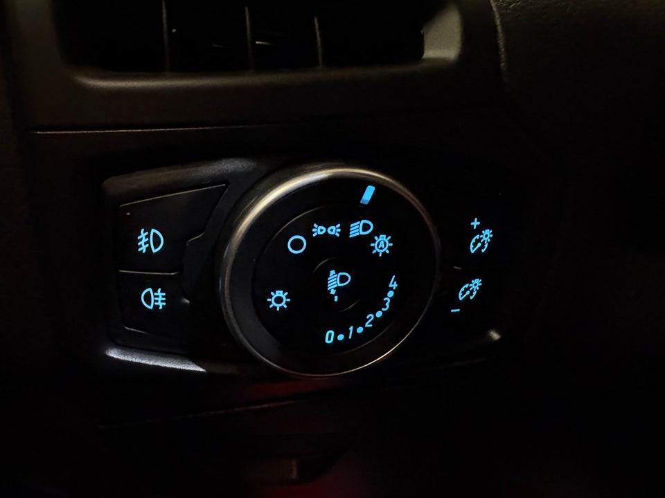 Ford Focus 1,0 SCTi 125 Titanium stc. 5d