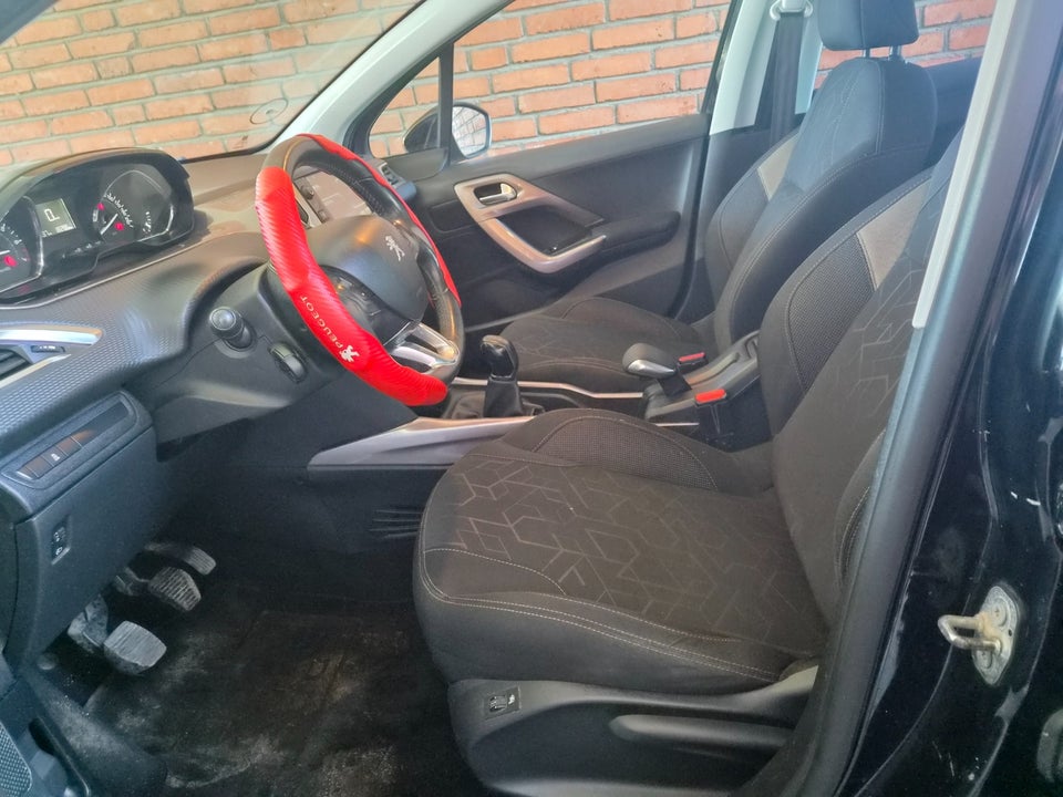 Peugeot 2008 1,2 VTi 82 Active 5d