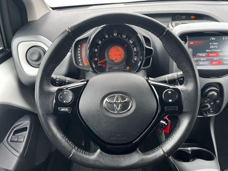 Toyota Aygo 1,0 VVT-i x-plore 5d