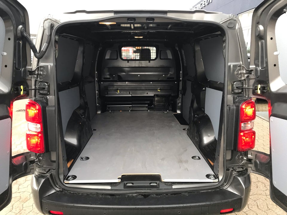 Peugeot Expert 2,0 BlueHDi 122 L3 Ultimate EAT8 Van