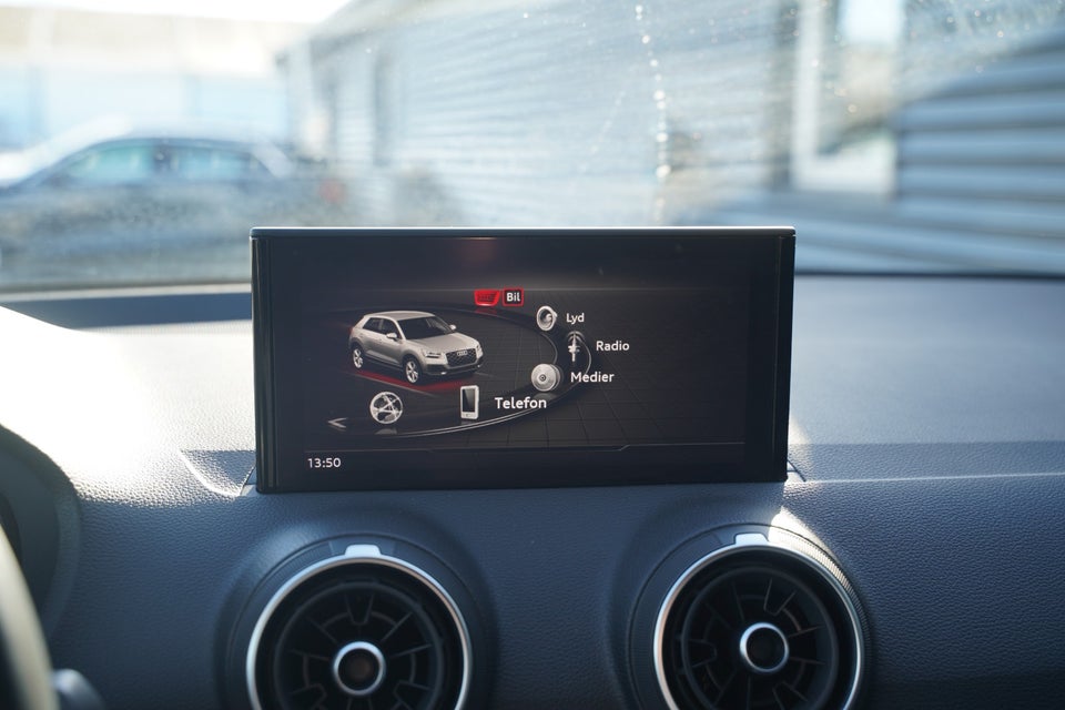 Audi Q2 35 TFSi Prestige S-tr. 5d