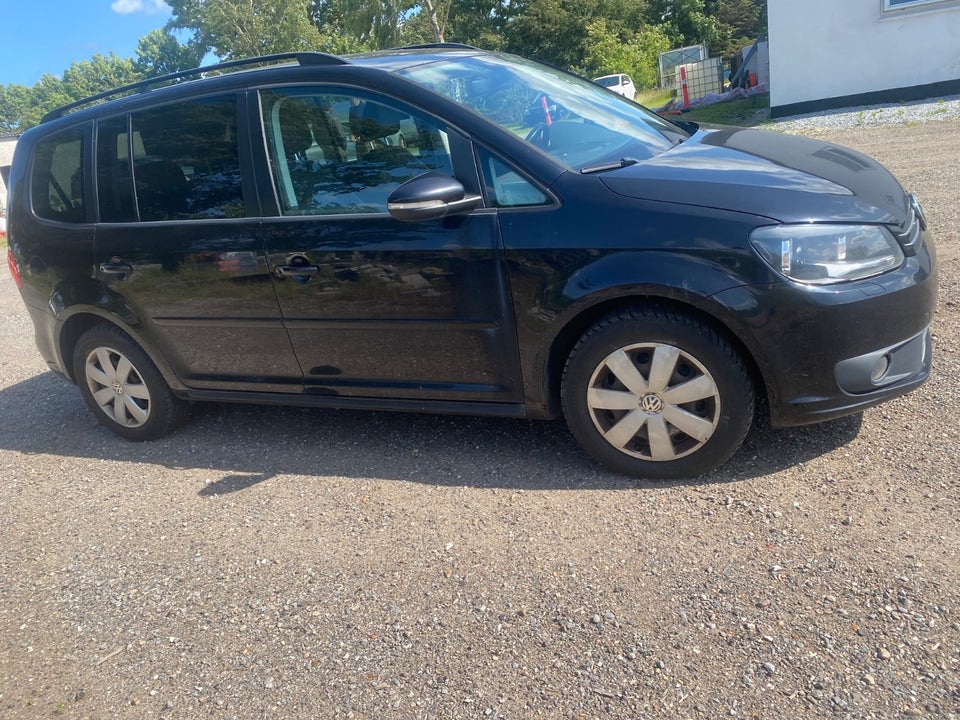 VW Touran 1,6 TDi 105 Comfortline BMT 7prs 5d