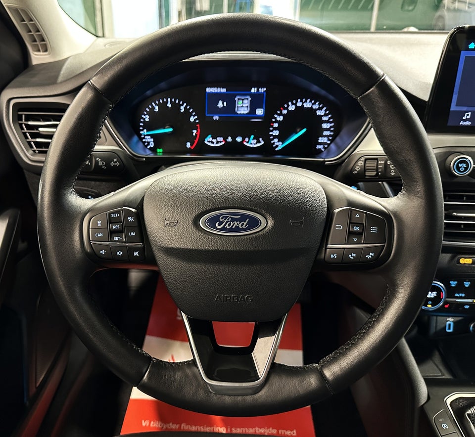 Ford Focus 1,0 EcoBoost Titanium Business stc. 5d