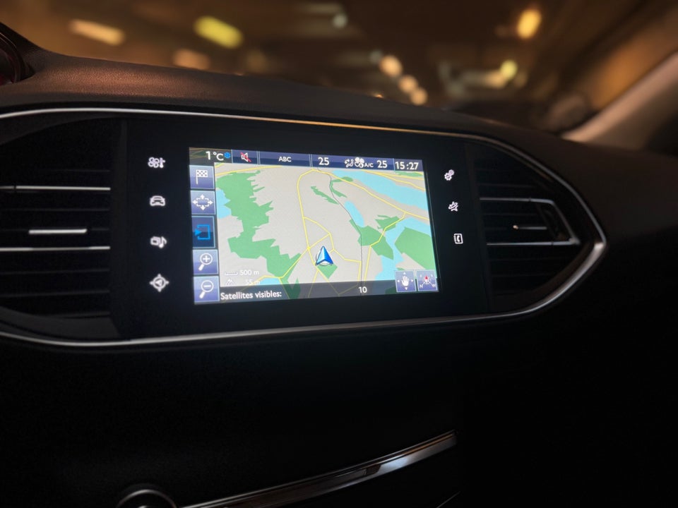 Peugeot 308 1,6 BlueHDi 120 Style Sky SW 5d