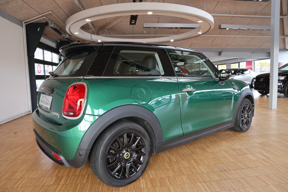 MINI Cooper SE Classic Trim 3d