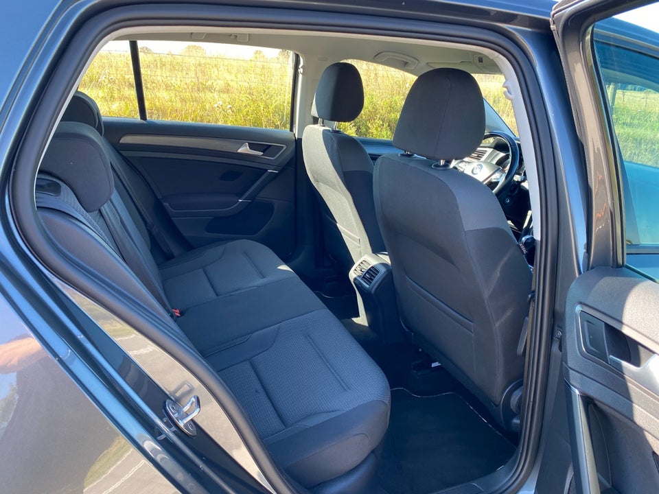 VW Golf VII 2,0 TDi 150 Comfortline DSG 5d