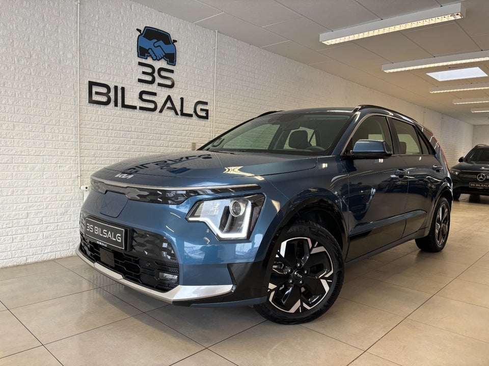 Kia Niro 64 EV Access 5d