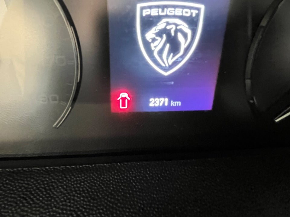 Peugeot Boxer 335 2,2 BlueHDi 140 L3 Premium EAT8 2d