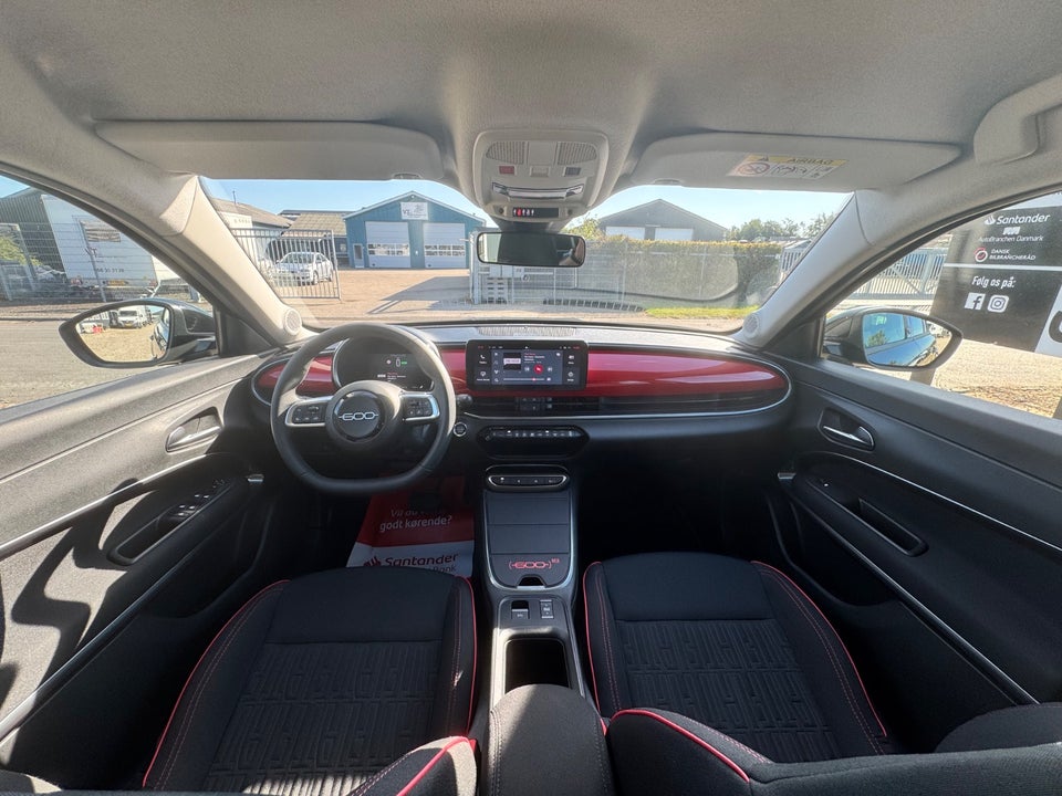 Fiat 600e 54 (RED) 5d