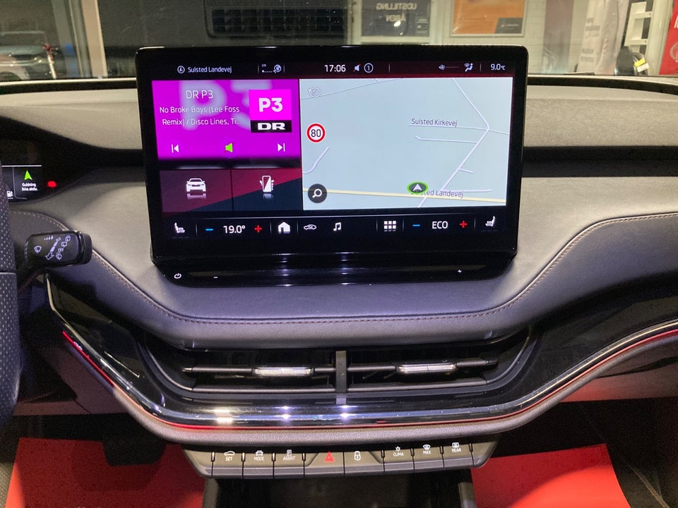 Skoda Enyaq 80 iV Suite 5d