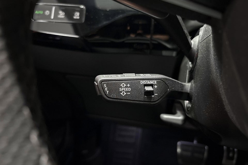 Audi Q8 e-tron 55 S-line Sportback quattro 5d