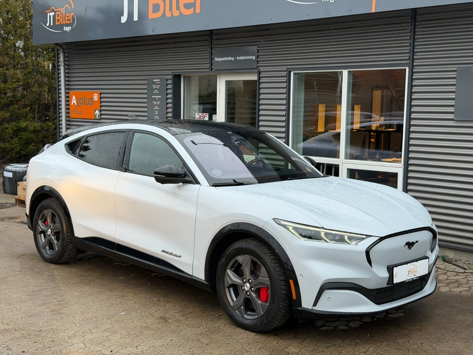 Ford Mustang Mach-E 98 Extended Range Tech2 AWD 5d