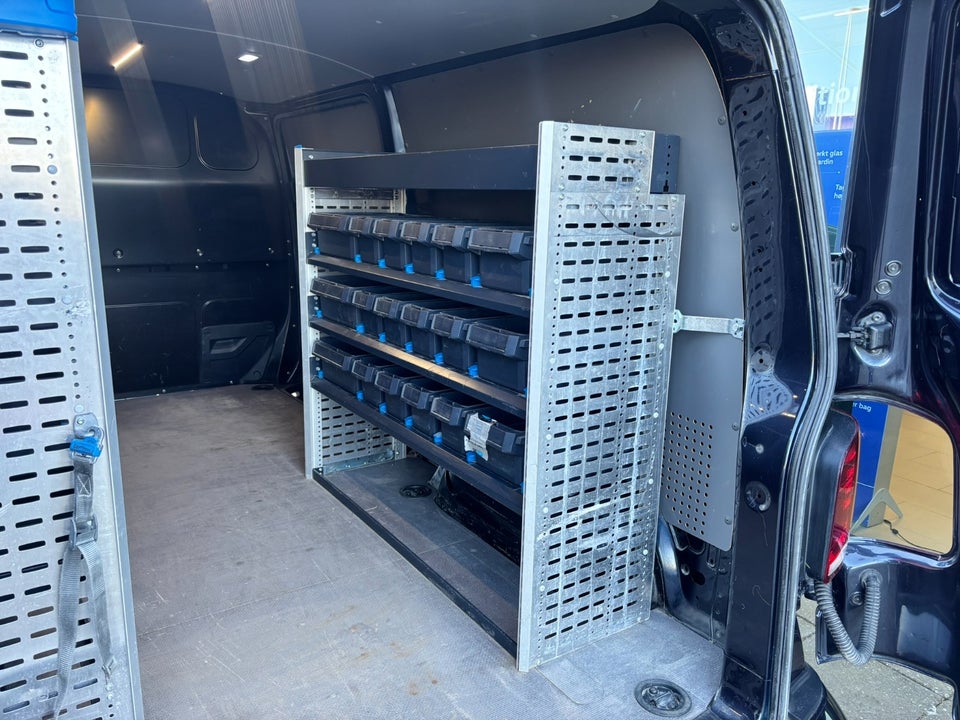 VW Transporter 2,0 TDi 150 Kassevogn DSG 4Motion lang