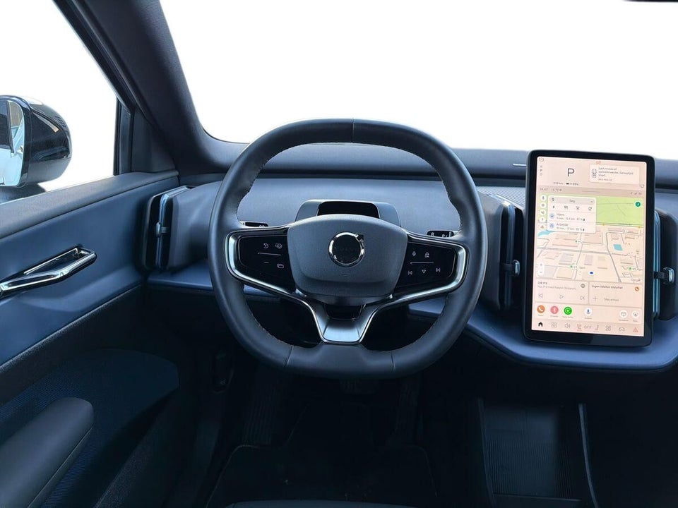 Volvo EX30 Extended Range Plus 5d