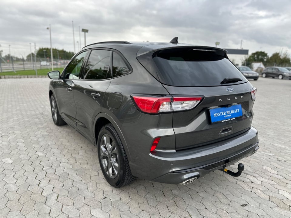 Ford Kuga 2,5 PHEV ST-Line X CVT 5d