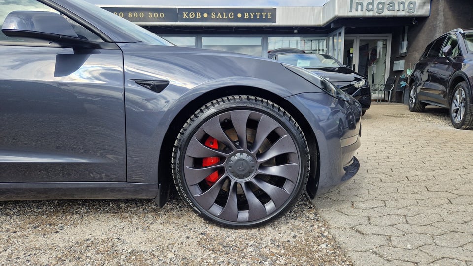 Tesla Model 3 Performance AWD 4d