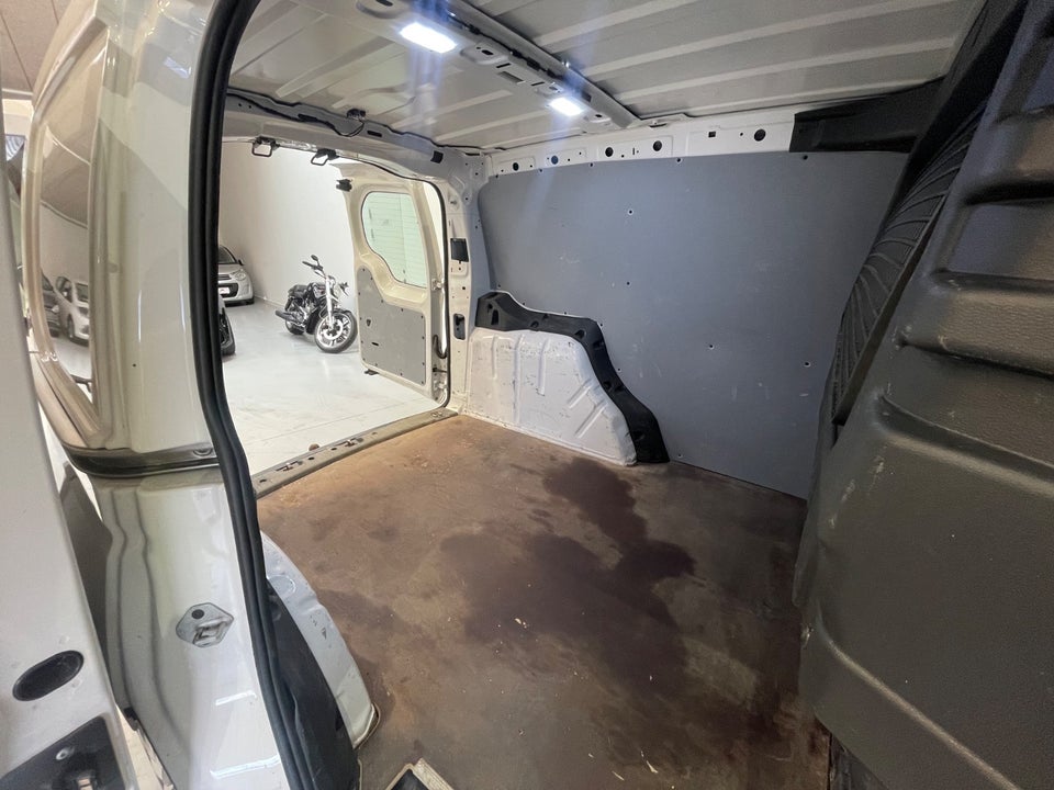 VW Caddy 2,0 TDi 102 Cargo