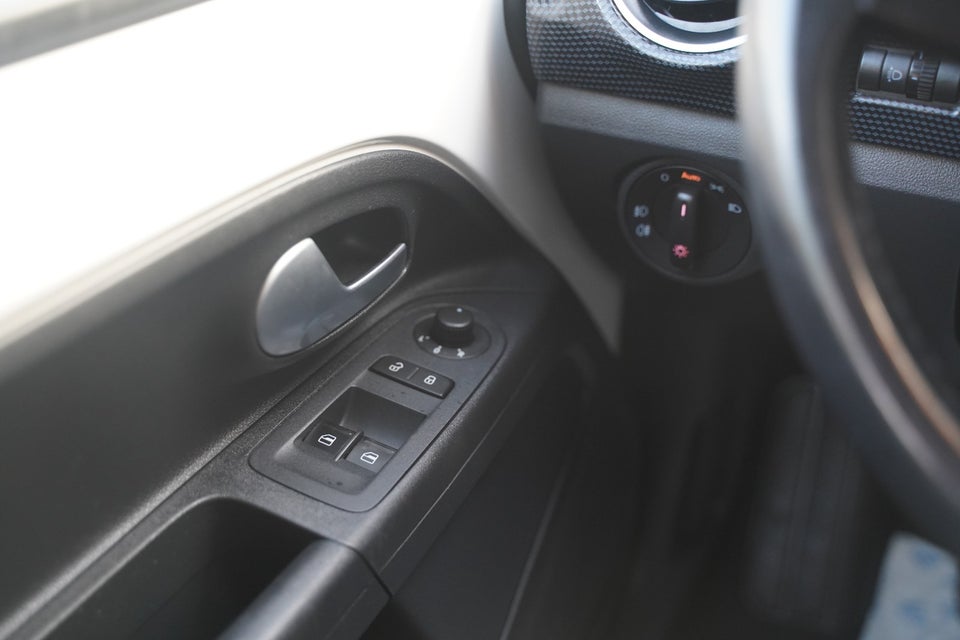 VW Up! 1,0 MPi 60 Move Up! BMT 5d