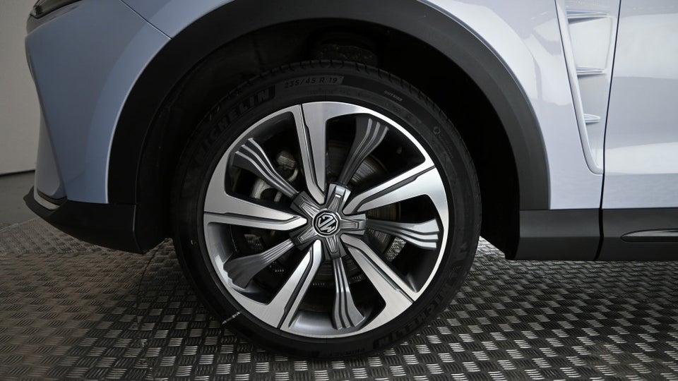 MG Marvel R Luxury 5d