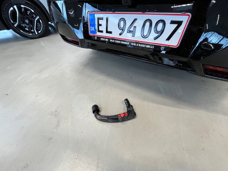 Peugeot e-5008 77 GT Pack 7prs 5d