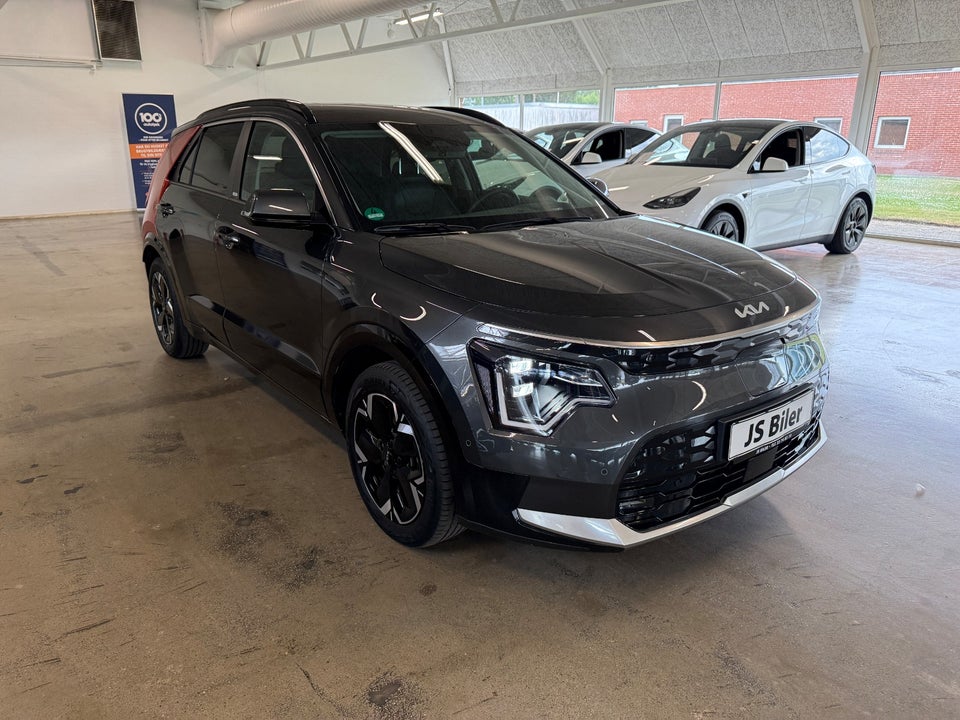 Kia Niro 64 EV Upgrade 5d