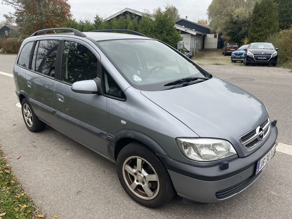 Opel Zafira 1,8 16V Family 7prs 5d